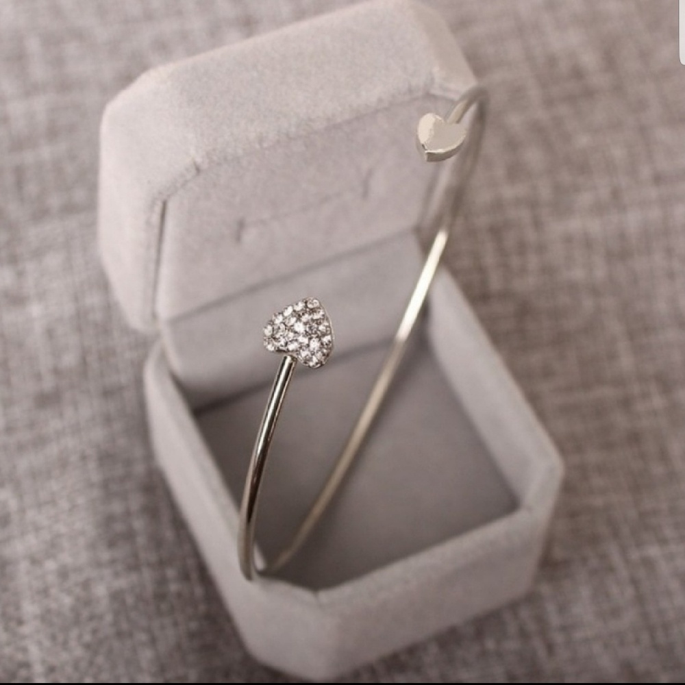 Double Heart Cuff - Picture 2 of 4